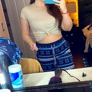 Beige short sleeve basic t shirt knot bottom